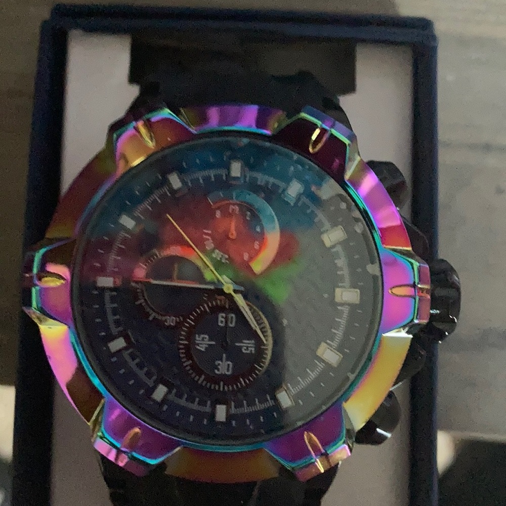 Watch - Picture 3 of 7